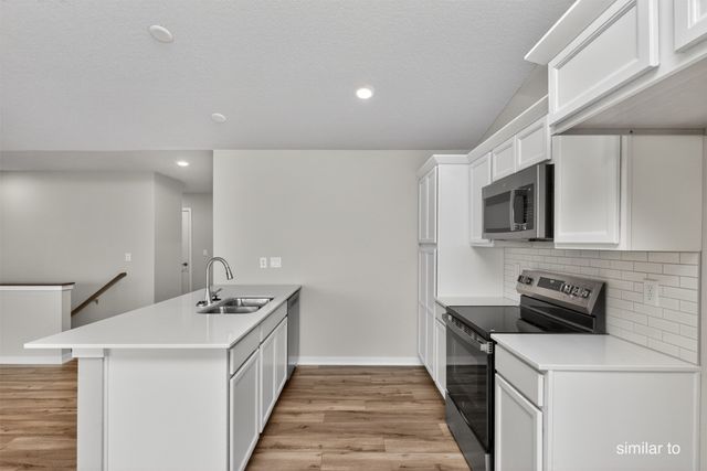 6504 NE 11th Court, Des Moines, IA 50313