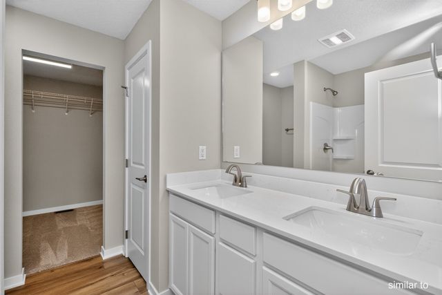6504 NE 11th Court, Des Moines, IA 50313