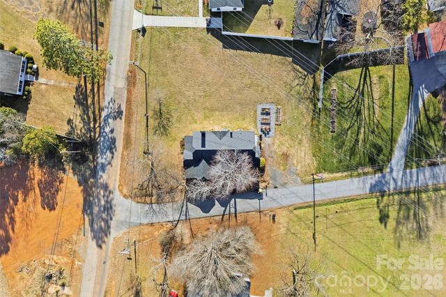 304 Lowrance Avenue, Kannapolis, NC 28081