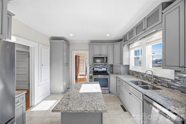 304 Lowrance Avenue, Kannapolis, NC 28081