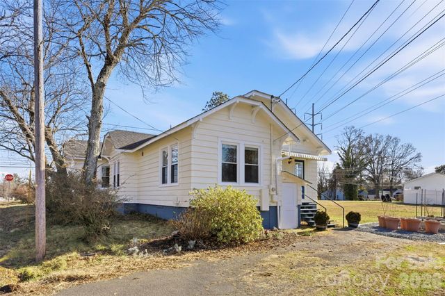 304 Lowrance Avenue, Kannapolis, NC 28081