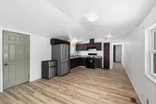 1251 MELISSA BOULEVARD, Little Suamico, WI 54141