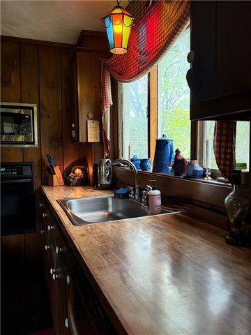 24 Victory Highway Highway, Glocester, RI 02814