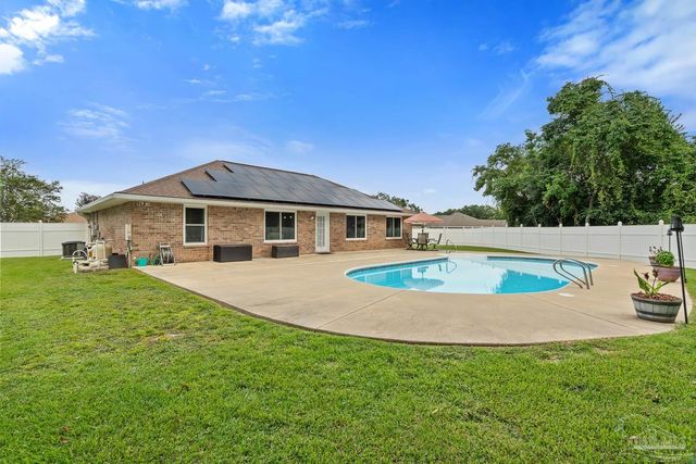 6879 Fort Deposit Dr, Pensacola, FL 32526