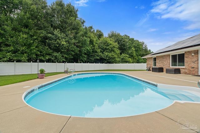 6879 Fort Deposit Dr, Pensacola, FL 32526