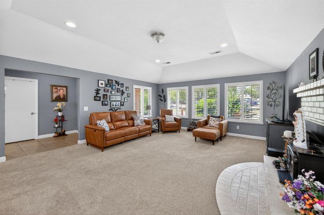 6503 W Rialto Avenue, Fresno, CA 93723