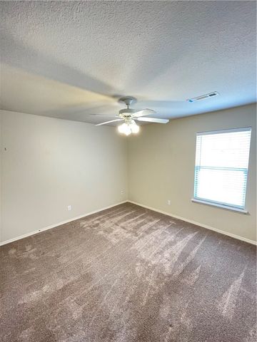 3910 Allegheny Terrace B, Springdale, AR 72764