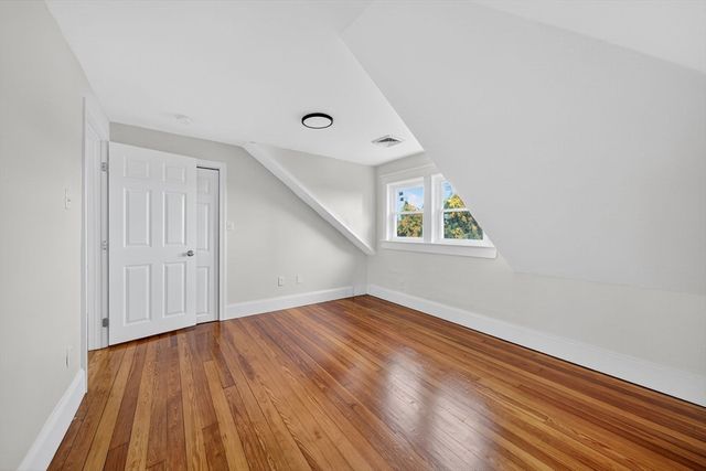 228 Dickinson St, Fall River, MA 02721