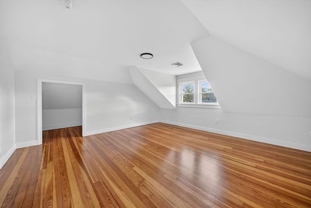 228 Dickinson St, Fall River, MA 02721