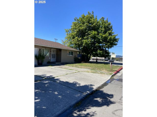 1575 Ne 237TH Ave, Wood Village, OR 97060