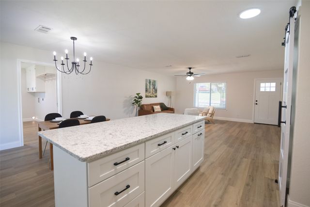 601 N Rosenstein Street, Bells, TX 75414