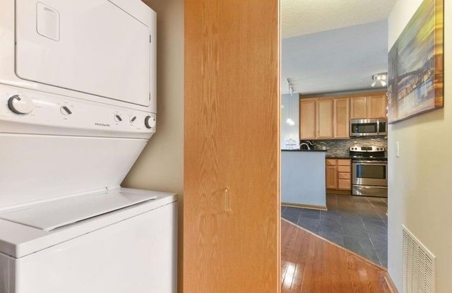 660 N 2nd Street 401, Minneapolis, MN 55401