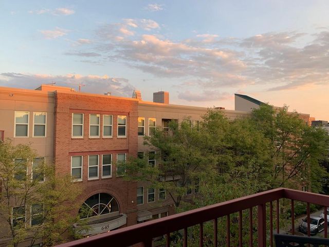 660 N 2nd Street 401, Minneapolis, MN 55401