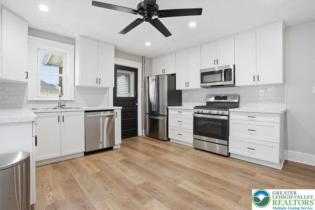 264 10th Avenue, Bethlehem City, PA 18018