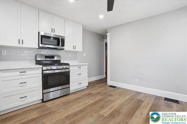 264 10th Avenue, Bethlehem City, PA 18018