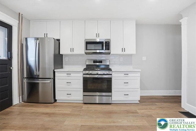 264 10th Avenue, Bethlehem City, PA 18018