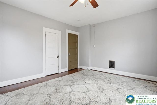 264 10th Avenue, Bethlehem City, PA 18018