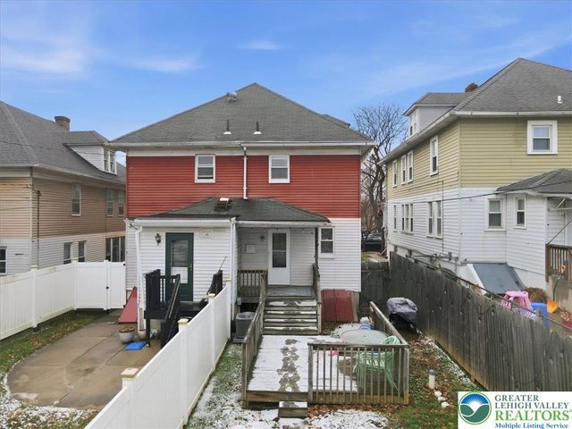 264 10th Avenue, Bethlehem City, PA 18018