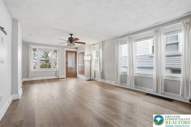 264 10th Avenue, Bethlehem City, PA 18018