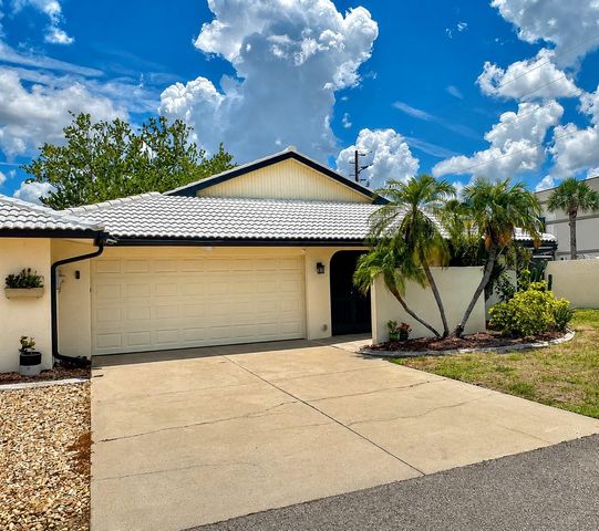 14 IDLE SANDS DRIVE, Venice, FL 34293