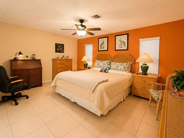 14 IDLE SANDS DRIVE, Venice, FL 34293