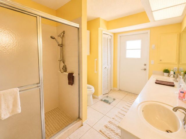 14 IDLE SANDS DRIVE, Venice, FL 34293