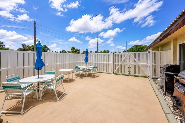 14 IDLE SANDS DRIVE, Venice, FL 34293