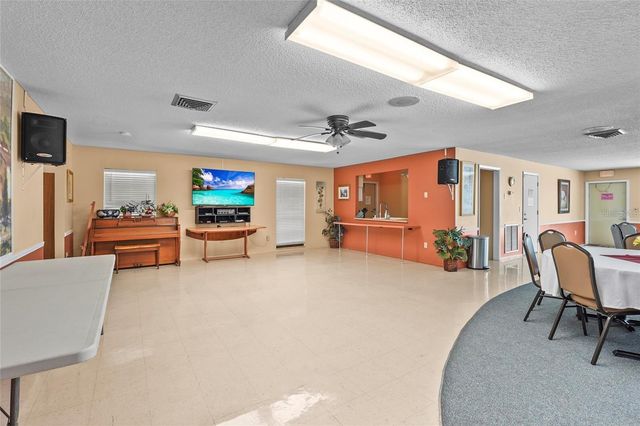 14 IDLE SANDS DRIVE, Venice, FL 34293