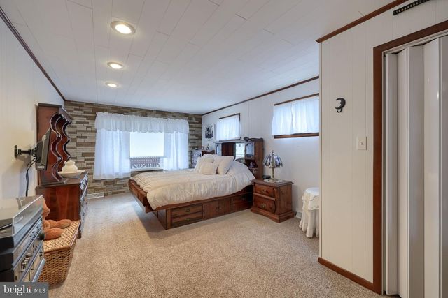 3020 TUNNEL HILL RD, Lebanon, PA 17046