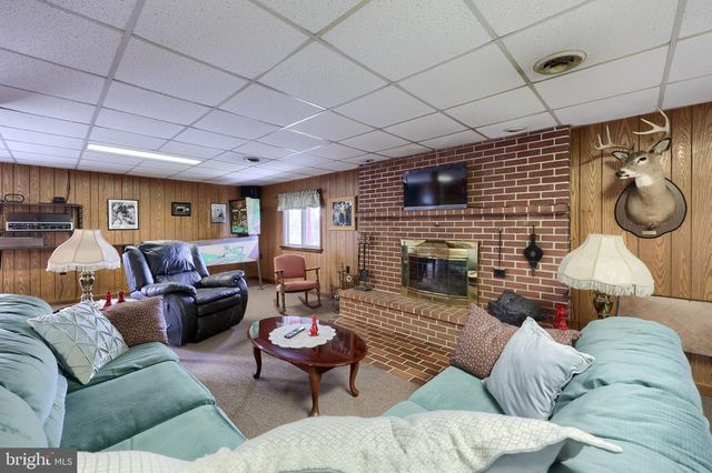 3020 TUNNEL HILL RD, Lebanon, PA 17046