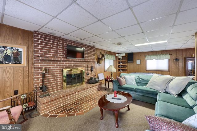 3020 TUNNEL HILL RD, Lebanon, PA 17046
