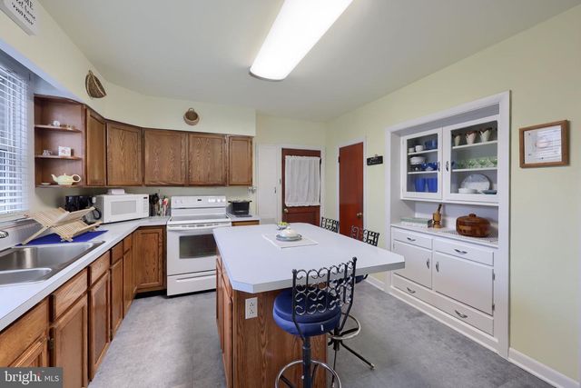 3020 TUNNEL HILL RD, Lebanon, PA 17046