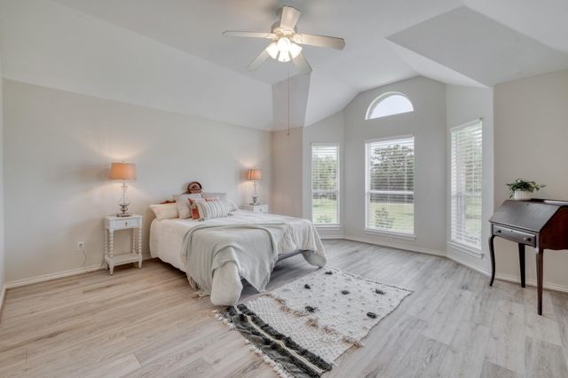 341 Brown RD, Mcdade, TX 78650