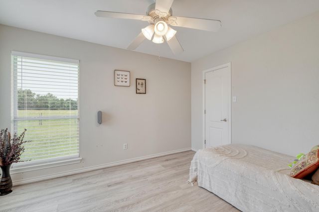 341 Brown RD, Mcdade, TX 78650