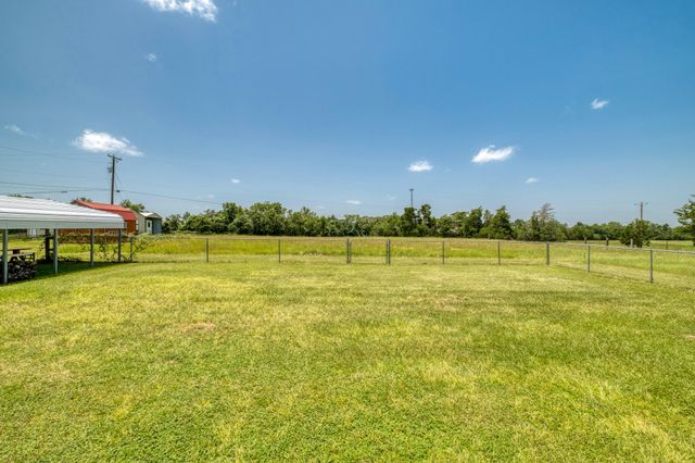341 Brown RD, Mcdade, TX 78650