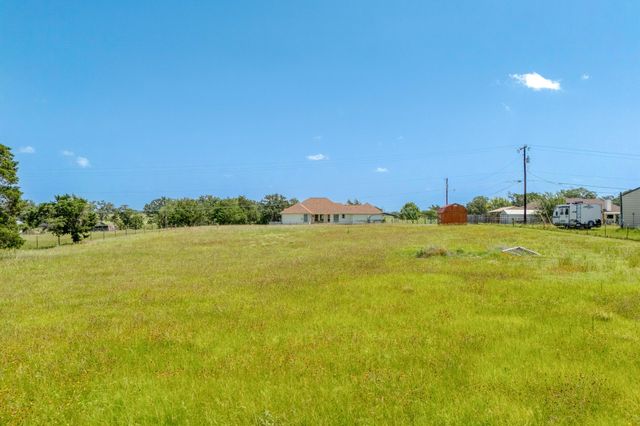 341 Brown RD, Mcdade, TX 78650