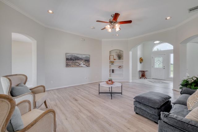 341 Brown RD, Mcdade, TX 78650
