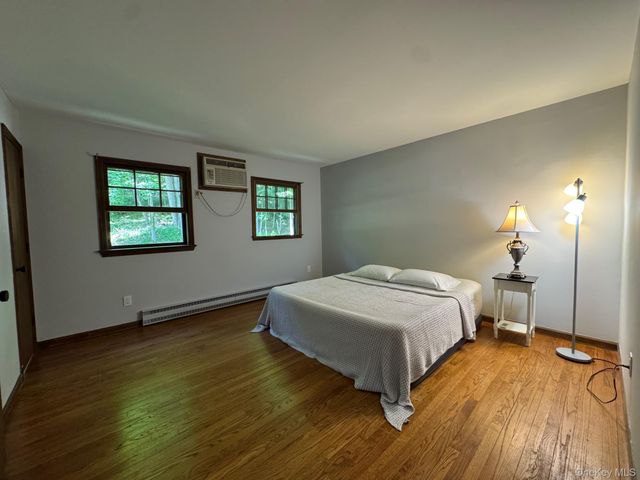 687 Sprout Brook Road, Putnam Valley, NY 10579