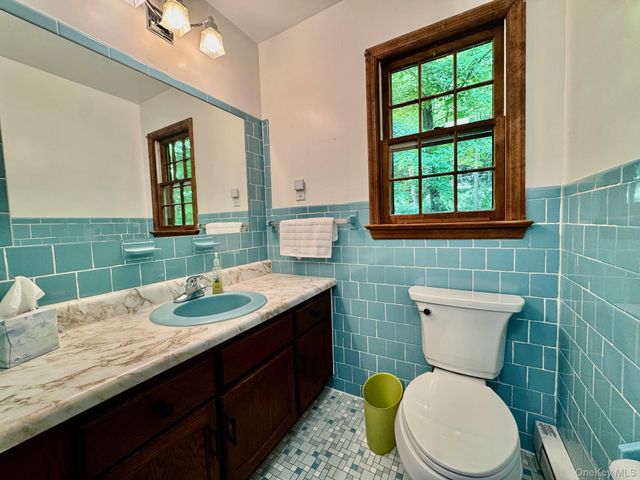 687 Sprout Brook Road, Putnam Valley, NY 10579