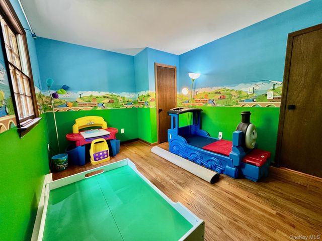 687 Sprout Brook Road, Putnam Valley, NY 10579