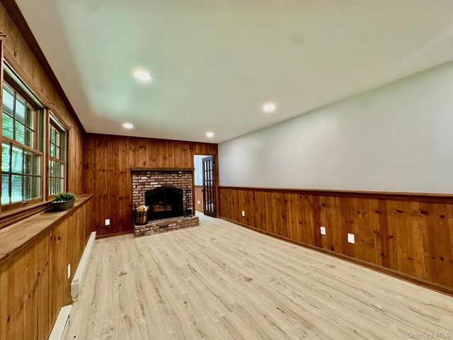 687 Sprout Brook Road, Putnam Valley, NY 10579