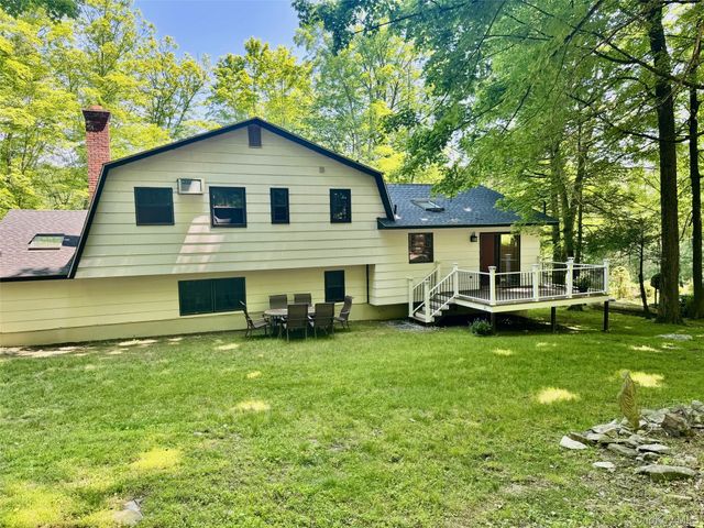 687 Sprout Brook Road, Putnam Valley, NY 10579
