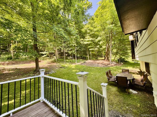 687 Sprout Brook Road, Putnam Valley, NY 10579
