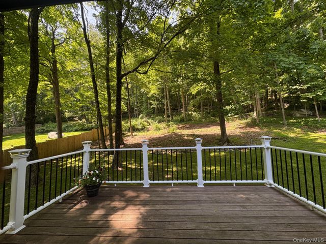 687 Sprout Brook Road, Putnam Valley, NY 10579