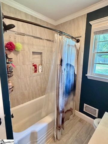 515 Ridgewood Drive, Greer, SC 29681