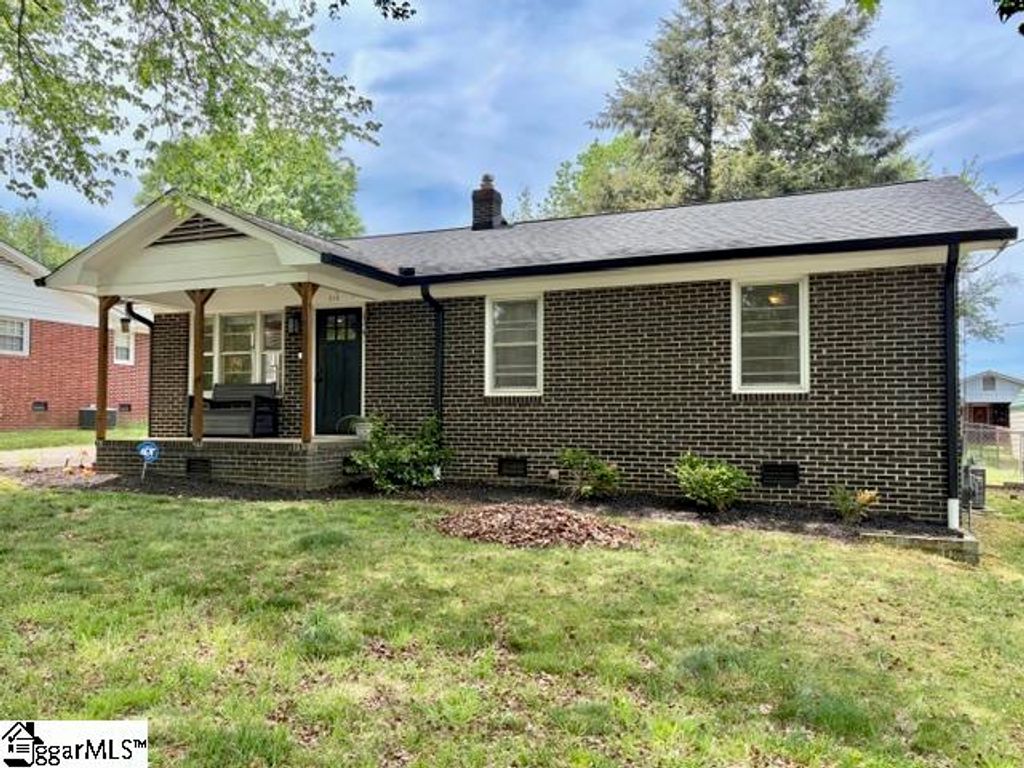 515 Ridgewood Drive, Greer, SC 29681