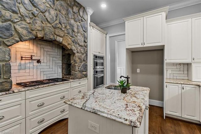 7744 Chesterbrooke Drive, Greensboro, NC 27455