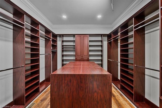 7744 Chesterbrooke Drive, Greensboro, NC 27455