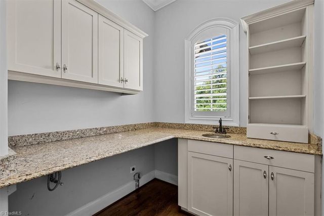 7744 Chesterbrooke Drive, Greensboro, NC 27455