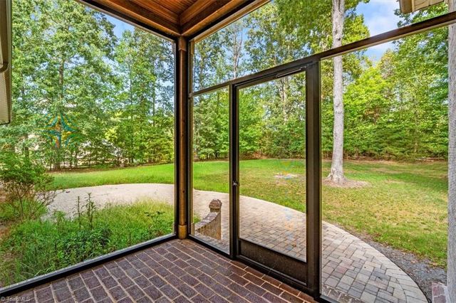 7744 Chesterbrooke Drive, Greensboro, NC 27455